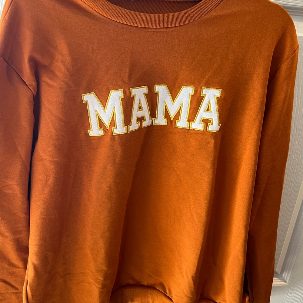 Orange 'MAMA' Sweatshirt